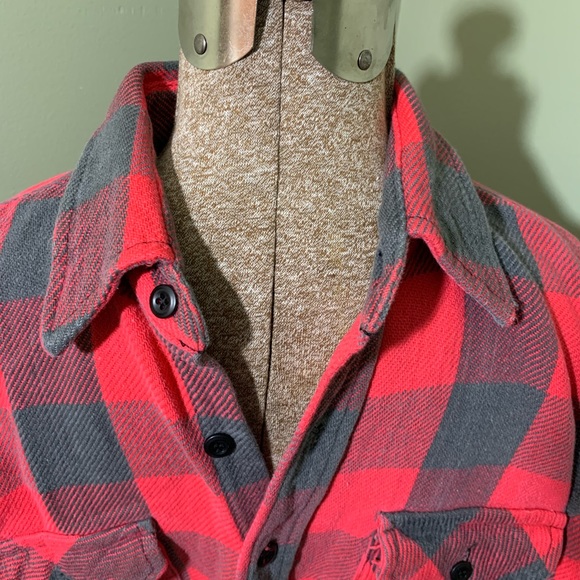 Classic Lumberjack Flannel - Picture 3 of 4